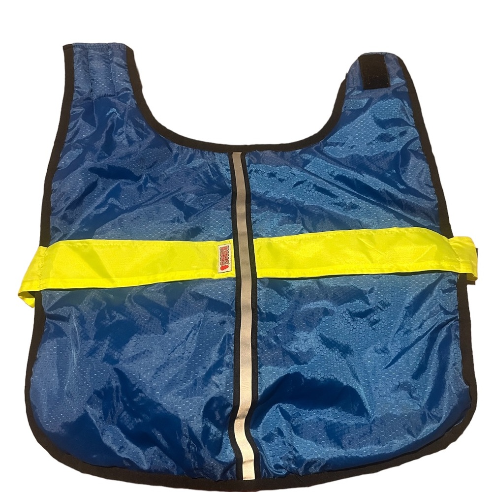 KONG Size large Reflective Dog vest with furry lining. Velcro closure. EUC
